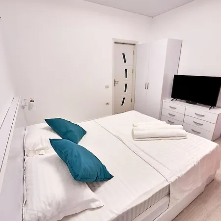 Ana Apartamento Năvodari